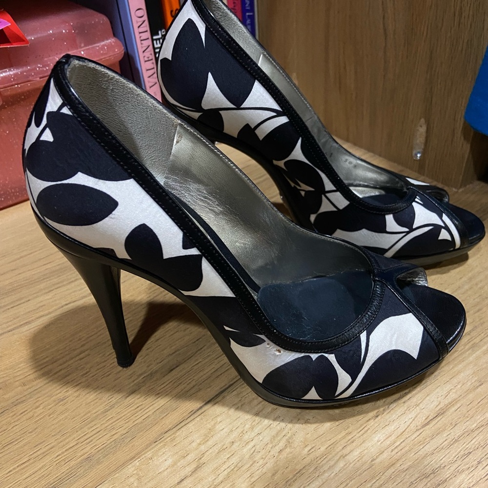 Dolce and Gabbana black and white heels. peep toe